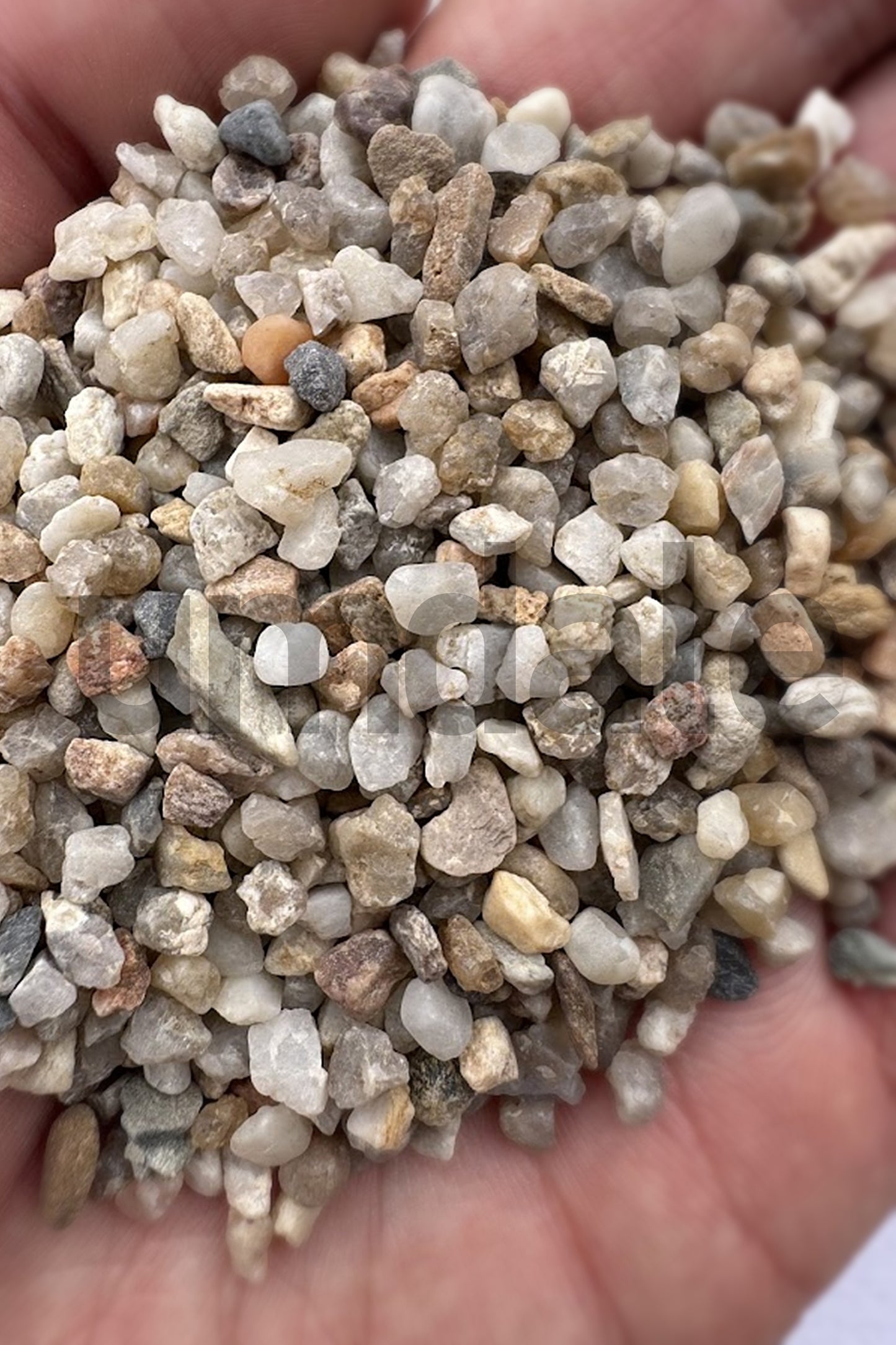 AQUAEL - Natural Multicolored Gravel 3/5 mm. 2 kg.