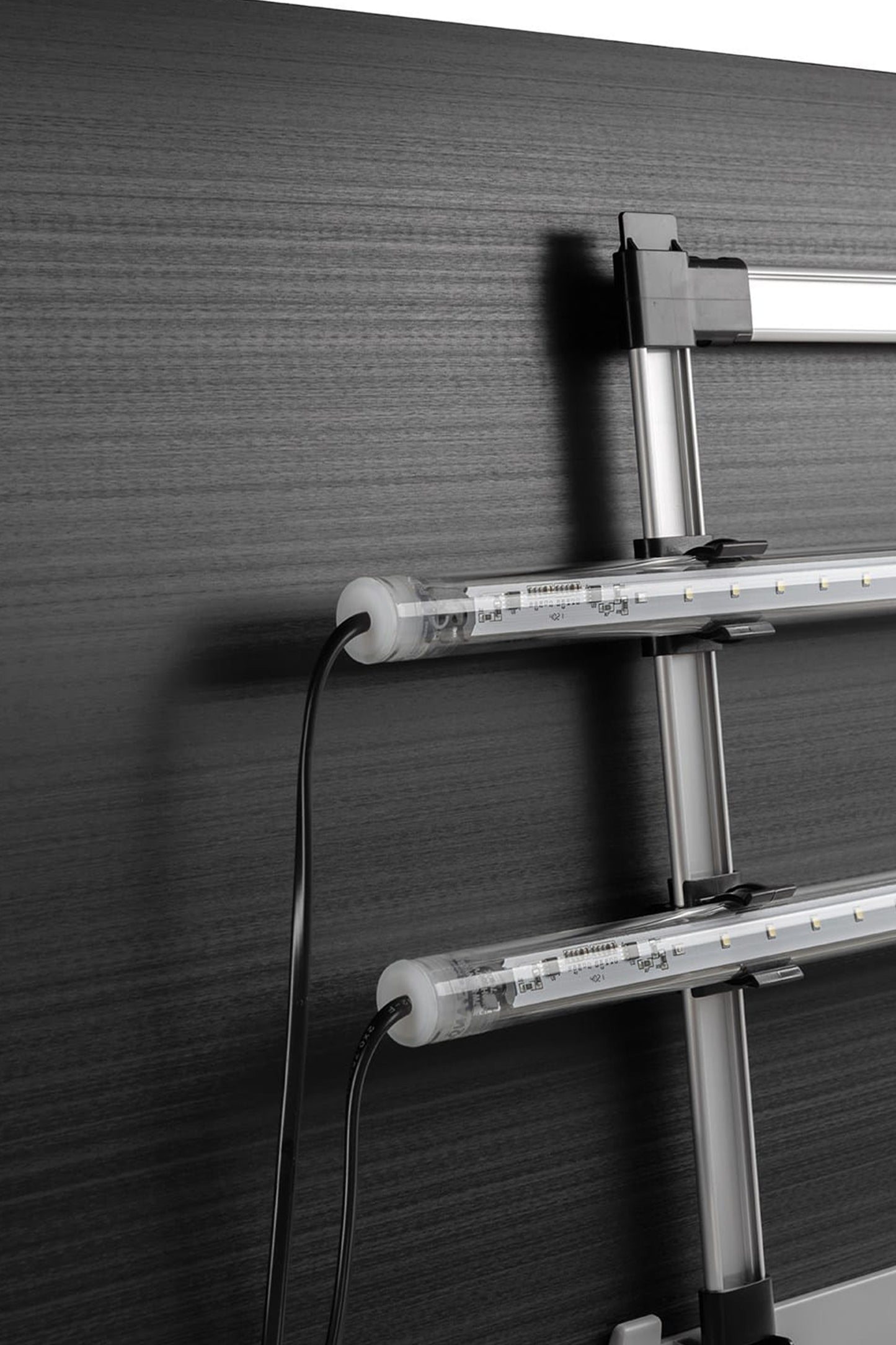 Acuario Optiset 130 litros con mueble Negro